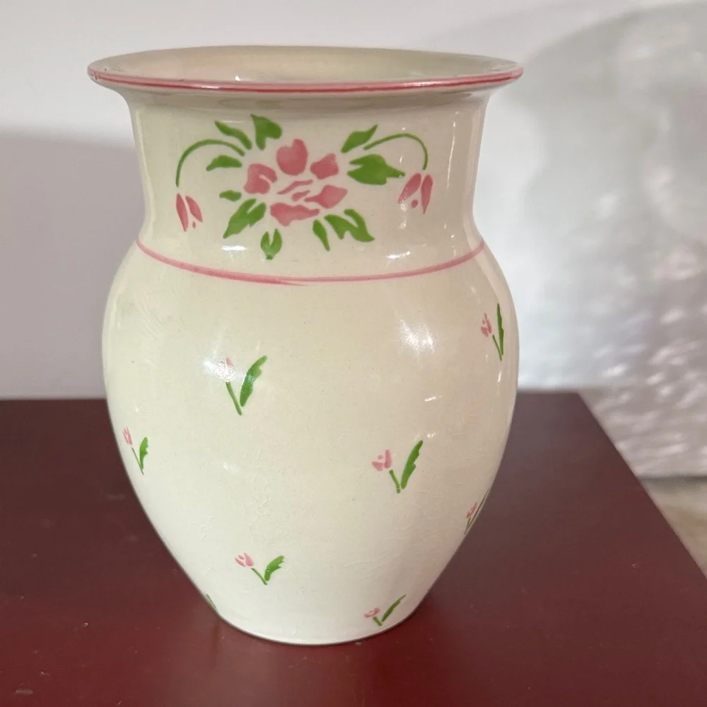 Vintage Teleflora flower vase from 1985 known for its hand-painted floral design